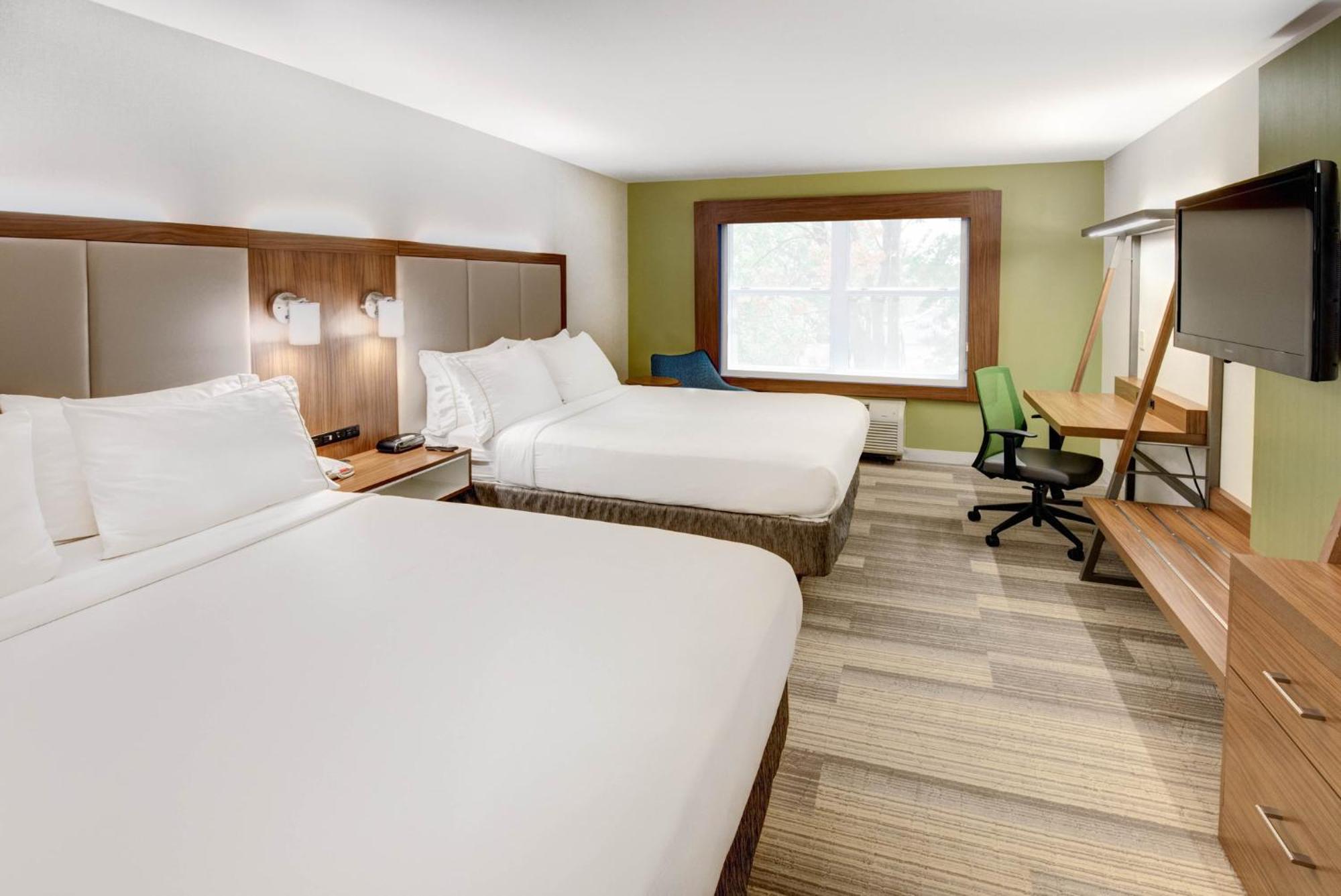 Holiday Inn Express Woodbridge By Ihg Avenel Екстериор снимка